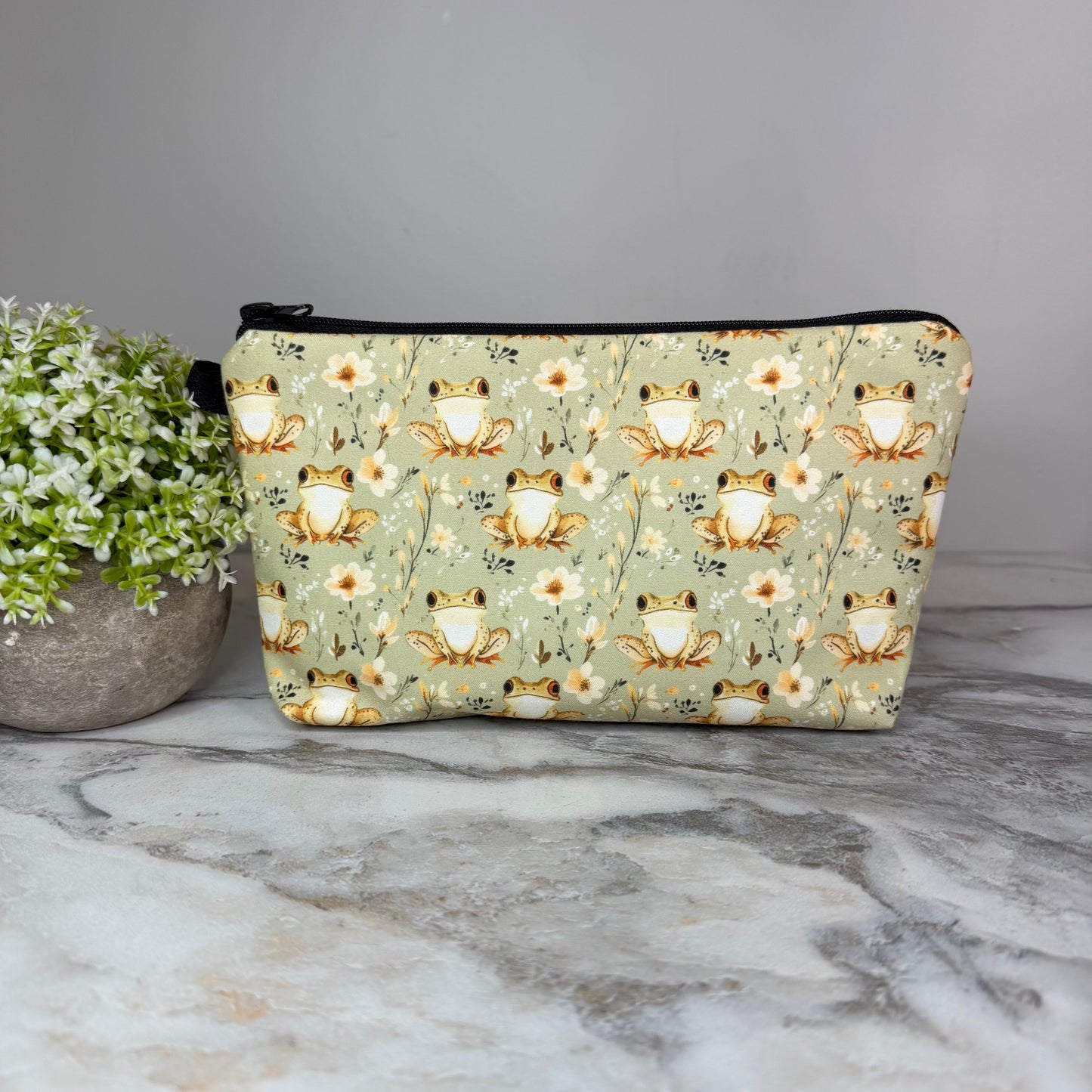 Frog Green Floral pouch by Arimel by Emily
