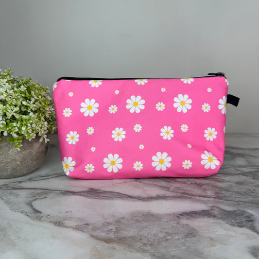 Pink Daisy pouch by Arimel by Emily